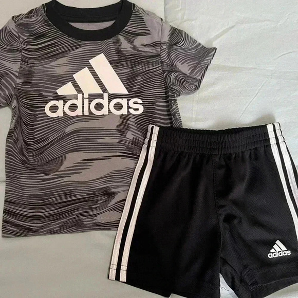 Adidas Black and Grey Matching Shorts and Shirt 12 Months - Picture 2 of 6